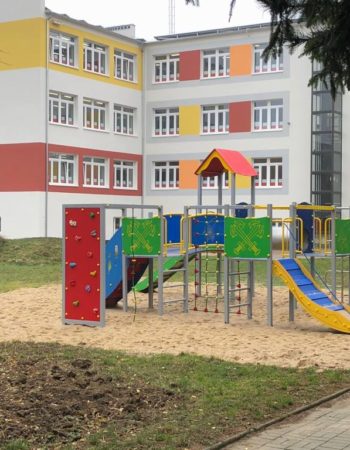 Budowa placu zabaw przy Szkole Podstawowej nr 6 im. Adama Mickiewicza w Międzyrzeczu